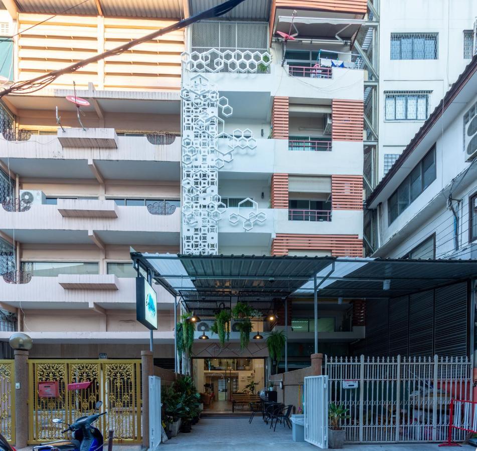 Harmony Silom Apartment กรุงเทพมหานคร ภายนอก รูปภาพ